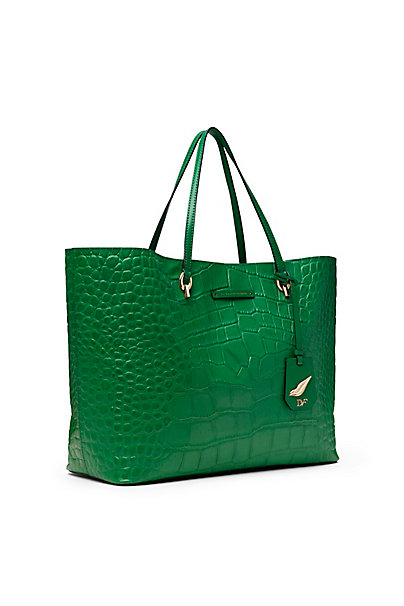 Kelly green alligator tote  seekwandershare.com